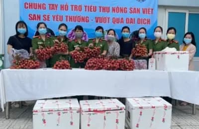 Tô sắc “thắm” cho những đóa hồng xanh Trường  Đại học CSND