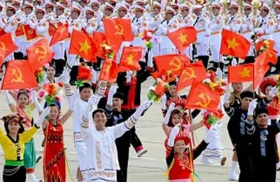 Nhận rõ các luận điệu sai trái, thù địch để kiên quyết đấu tranh bác bỏ