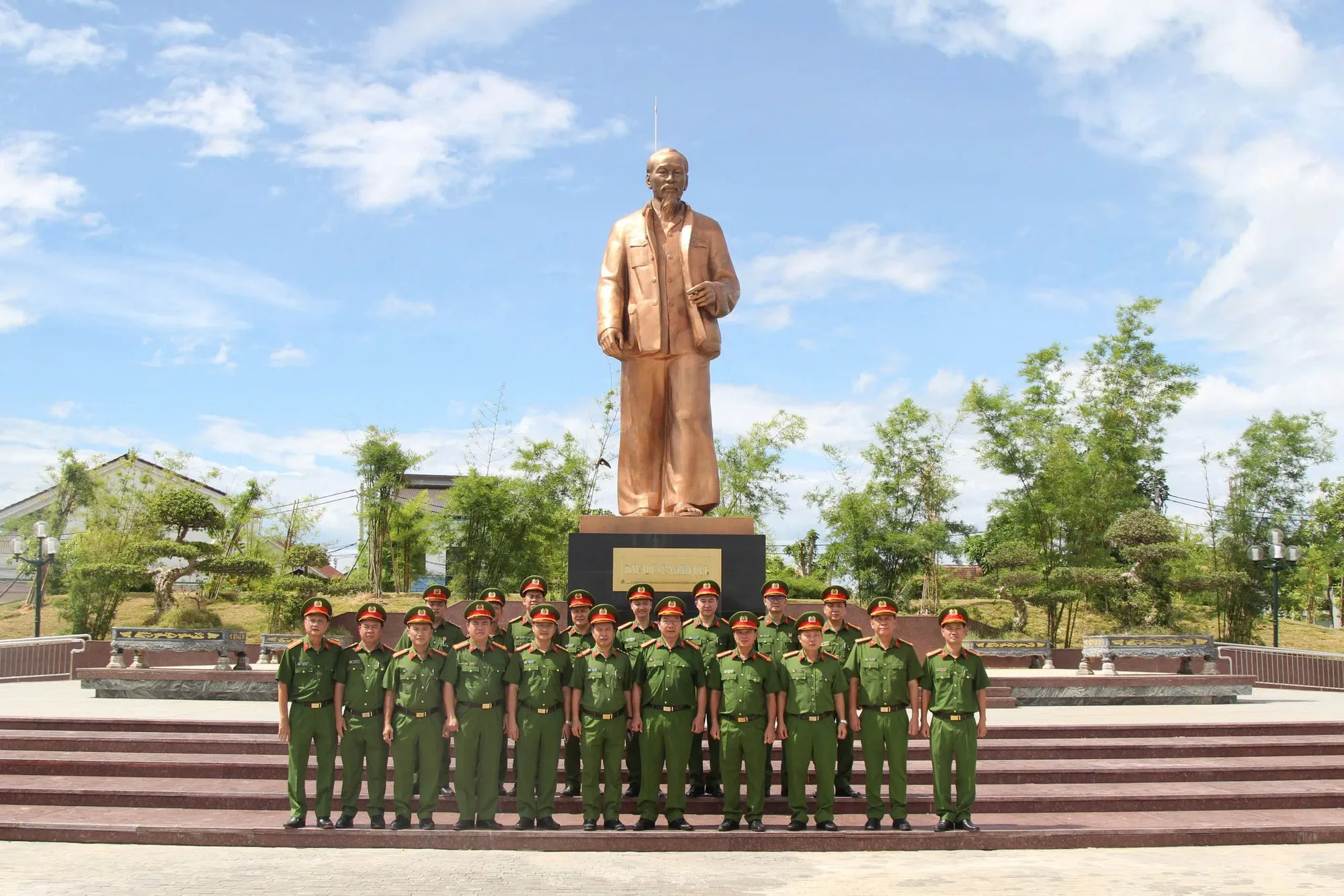 tuoc dai bac