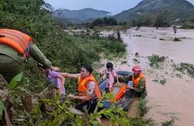 Lực lượng Công an nhân dân huy động tối đa lực lượng, phương tiện ứng phó, khắc phục hậu quả do bão số 3 và mưa lũ gây ra