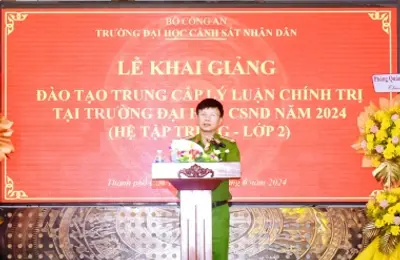 Khai giảng lớp 2 - Đào tạo trung cấp lý luận chính trị  hệ tập trung mở tại Trường