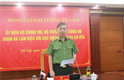  Phấn đấu xây dựng lực lượng Viễn thông - Cơ yếu Công an nhân dân 