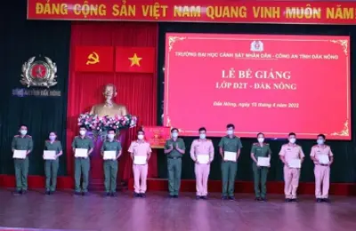 Bế giảng khóa D2T – Đắk Nông