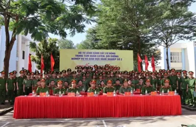 Khóa D5S - VB2A huấn luyện đầu khóa