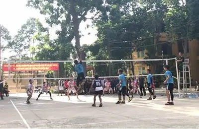 Giải bóng chuyền nam chào mừng Ngày học sinh, sinh viên Việt Nam