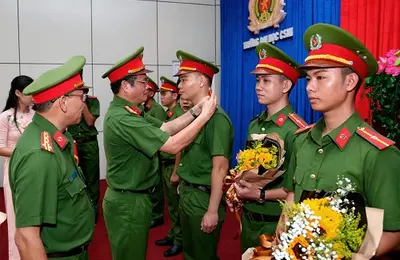 Bế giảng Khóa D25S
