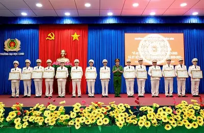 Bế giảng khóa III - Bồi dưỡng Tiếng Việt cho sinh viên Campuchia