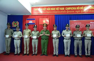 Gặp mặt nhân Ngày Quốc khánh Vương quốc Campuchia