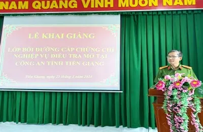 Khai giảng lớp bồi dưỡng cấp chứng chỉ Nghiệp vụ điều tra mở tại Công an tỉnh Tiền Giang