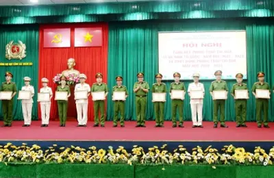 5 tập thể, 20 cá nhân được BCA tặng bằng khen trong Hội nghị Tổng kết PTTĐ “Vì An ninh Tổ quốc”