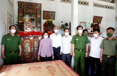 Tri ân gia đình các liệt sỹ tại xã Thanh Bình - Chợ Gạo - Tiền Giang