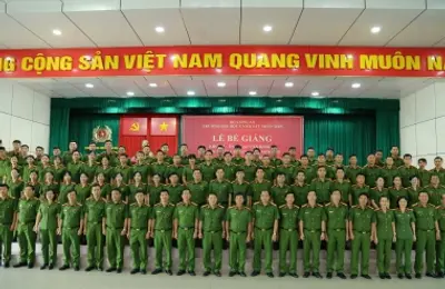 Bế giảng khóa D2S-VB2A