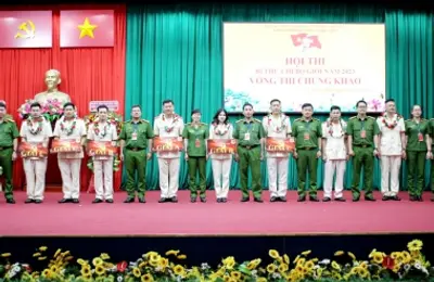Lan toả khí thế thi đua trong toàn khối học viên