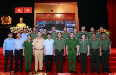 Thắt chặt hơn nữa quan hệ hợp tác giữa Bộ Công an Việt Nam và Bộ Công an Lào