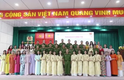 Phụ nữ Trường Đại học Cảnh sát nhân dân tự hào truyền thống, thi đua lập thành tích chào mừng Ngày quốc tế phụ nữ 8/3