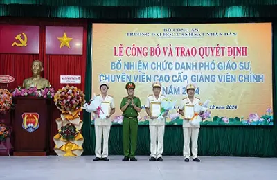 Trường Đại học CSND có thêm 3 Phó Giáo sư, 1 Giảng viên chính và 2 Chuyên viên cao cấp