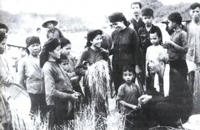 Tư tưởng Hồ Chí Minh về vai trò của quần chúng nhân dân trong sự nghiệp bảo vệ an ninh, trật tự trong giai đoạn hiện nay 