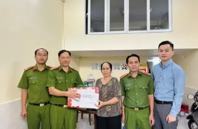 Nhiều hoạt động kỷ niệm 26 năm ngày truyền thống lực lượng CSĐTTP về MT