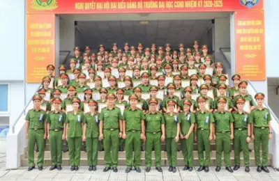 27 tập thể, cá nhân được tặng bằng khen trong Tổng kết công tác Đoàn và PTTN năm học 2022 – 2023