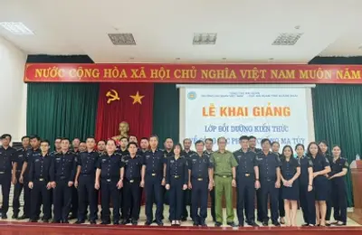 Bồi dưỡng kiến thức về phòng, chống ma túy cho cán bộ hải quan khu vực duyên hải Nam Trung Bộ