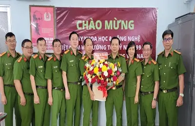 Gặp mặt cán bộ làm công tác khoa học và công nghệ Nhà trường