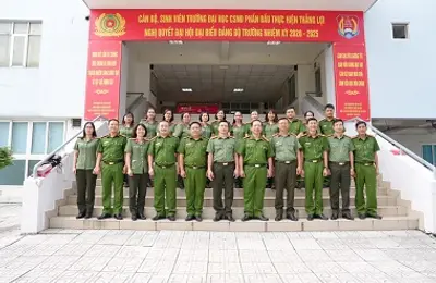 Trao đổi kinh nghiệm trong chuyển đổi số, nghiệp vụ thư viện, lưu trữ giữa Trường Đại học Cảnh sát nhân dân và Trường Cao đẳng An ninh nhân dân I