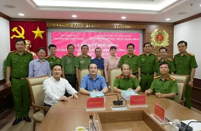 Ký kết thành công Hợp đồng nghiên cứu đề tài khoa học và công nghệ độc lập cấp Quốc gia do đồng chí PGS TS, Đại tá Nguyễn Giang Nam – Phó Hiệu trưởng Trường Đại học CSND làm Chủ nhiệm đề tài