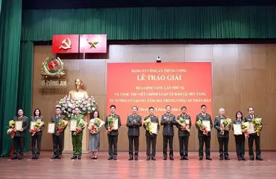 Tổng kết “Giải Búa liềm vàng lần thứ IX” và Cuộc thi viết chính luận về bảo vệ nền tảng tư tưởng của Đảng năm 2024 trong CAND