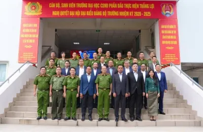 Đón tiếp Ngài Abhisantibindit Sar Sokha - Phó Thủ tướng, Bộ trưởng Bộ Nội vụ Vương quốc Campuchia đến thăm, gặp mặt học viên Campuchia đang học tập tại các trường CAND phía Nam