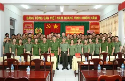 Khai giảng lớp đào tạo Trung cấp lý luận chính trị Khóa 2 - Hệ không tập trung, lớp thứ 2, mở tại Công an Thành phố Cần Thơ