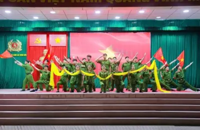 “80 năm - Vang mãi bản hùng ca”