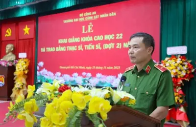 Trao bằng cho 7 Tiến sĩ, 67 Thạc sĩ