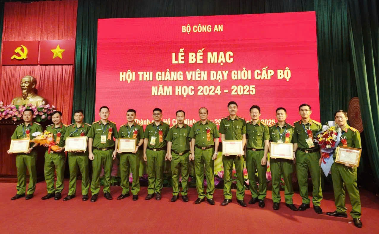 TRƯỜNG ĐẠI HỌC CẢNH SÁT NHÂN DÂN